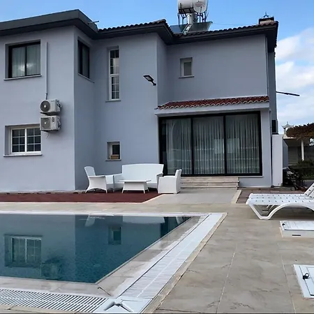 Villalex Kyrenia Luxe